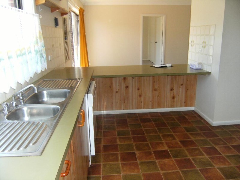 28 Kent Place, Dubbo NSW 2830