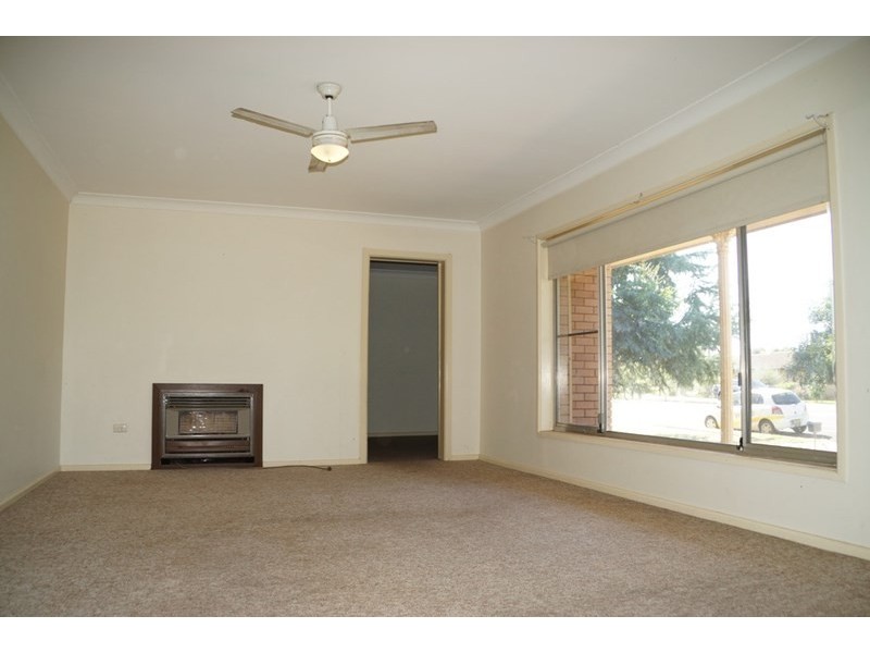 46 Baird Drive, Dubbo NSW 2830