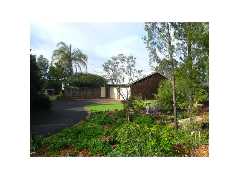 13 Bell Avenue, Dubbo NSW 2830
