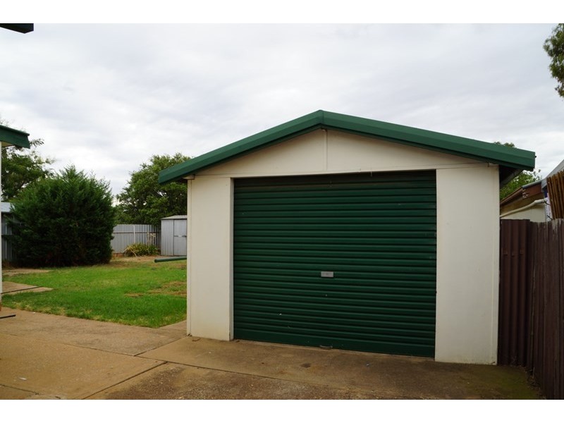 7 Bruce Avenue, Dubbo NSW 2830