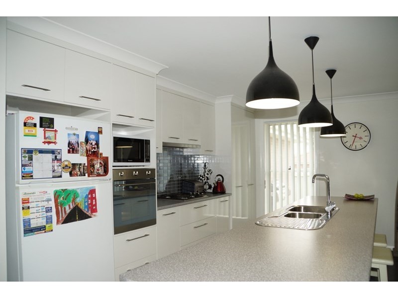 18 Lincoln Parkway, Dubbo NSW 2830