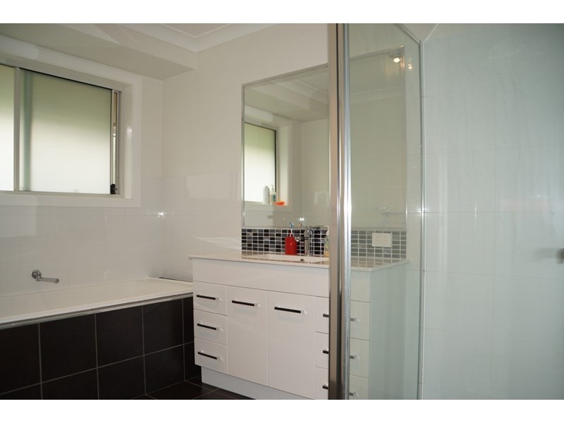18 Lincoln Parkway, Dubbo NSW 2830