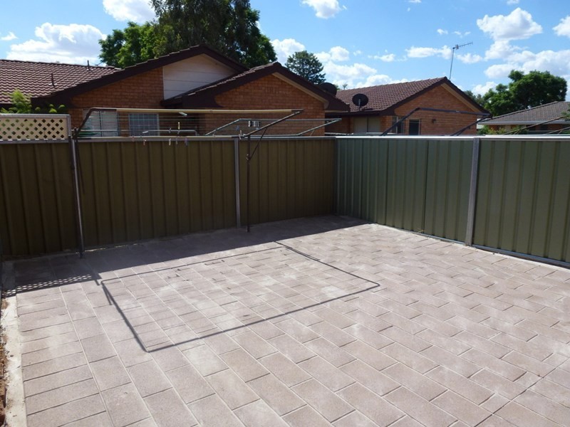 2/24 Elizabeth Street, Dubbo NSW 2830