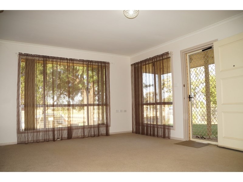 7 Burge Place, Dubbo NSW 2830