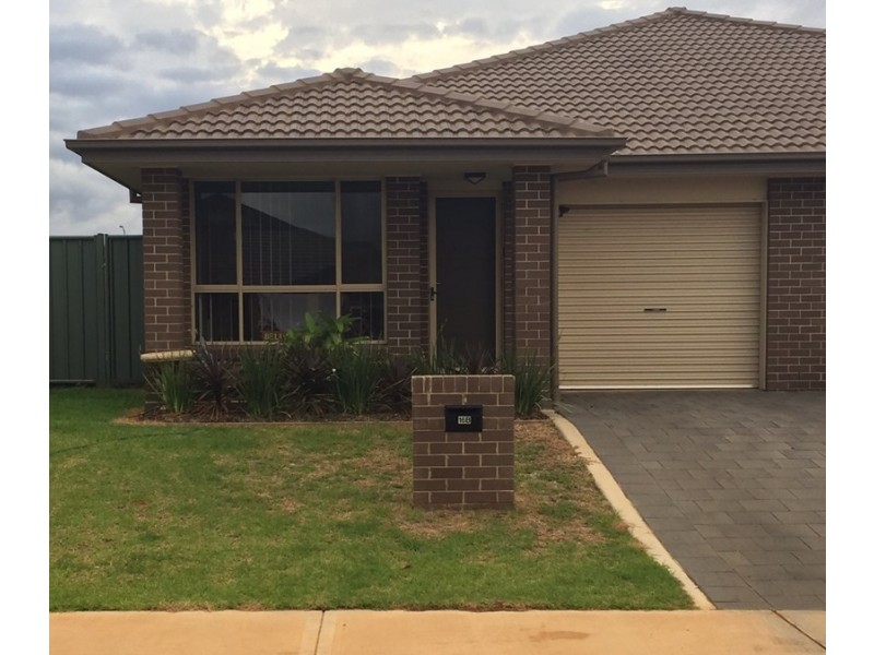 16B Magnolia Boulevard, Dubbo NSW 2830