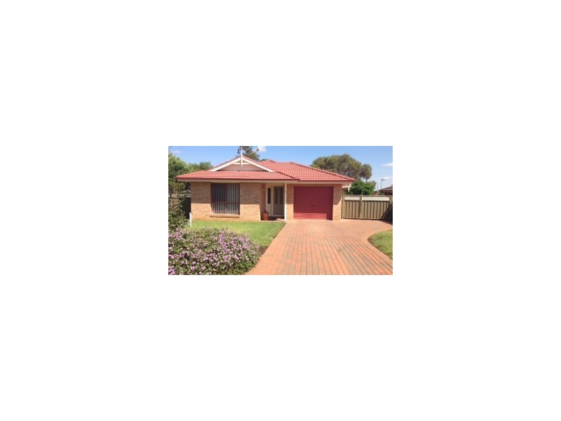 5 Carling Court, Dubbo NSW 2830