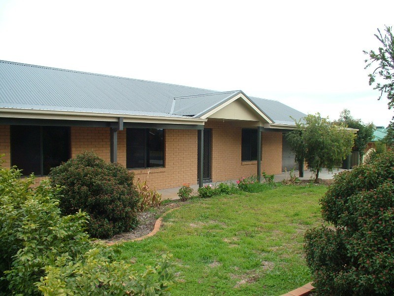4 Eden Park Avenue, Dubbo NSW 2830