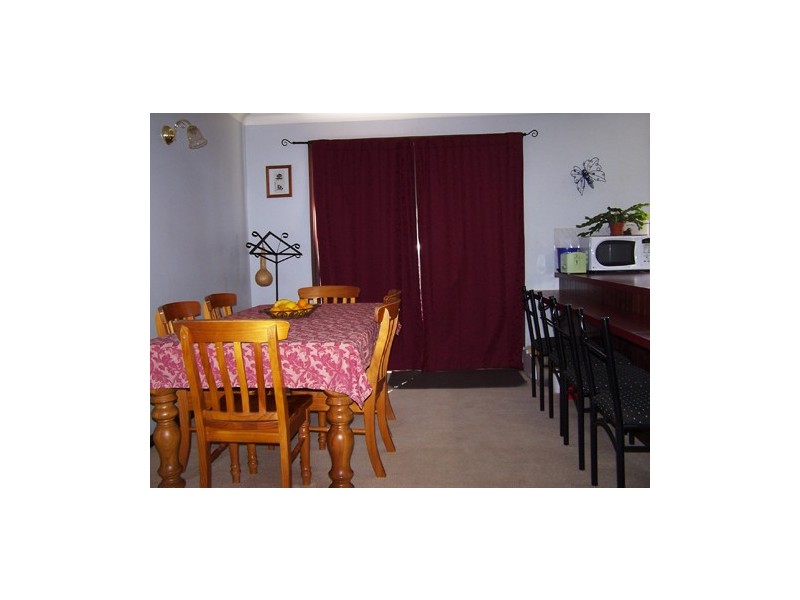 12 Hopkins Parade, Dubbo NSW 2830