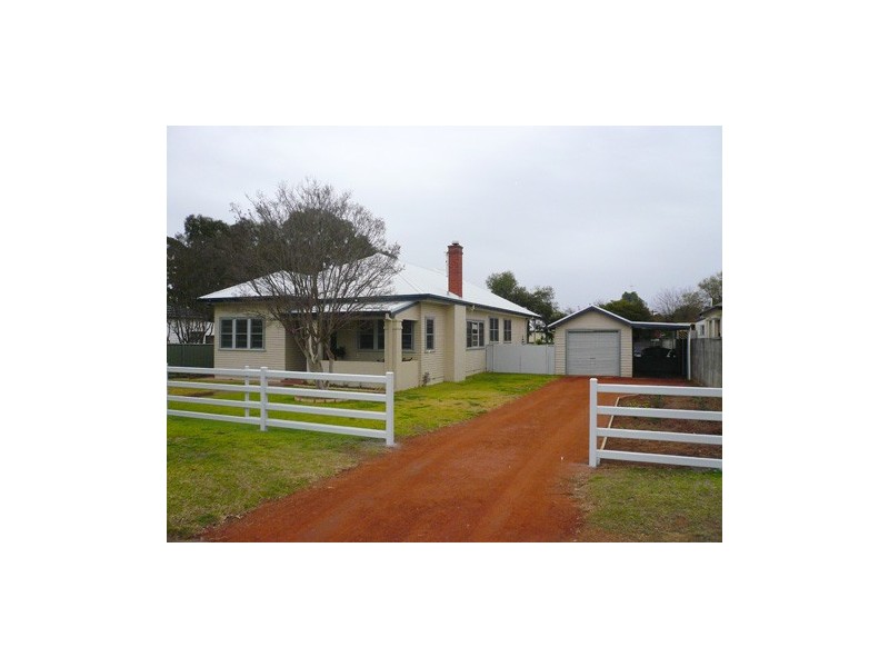 351 Darling Street, Dubbo NSW 2830