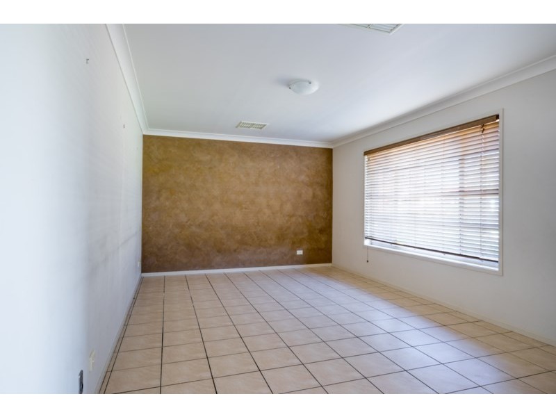 71 Twickenham Drive, Dubbo NSW 2830