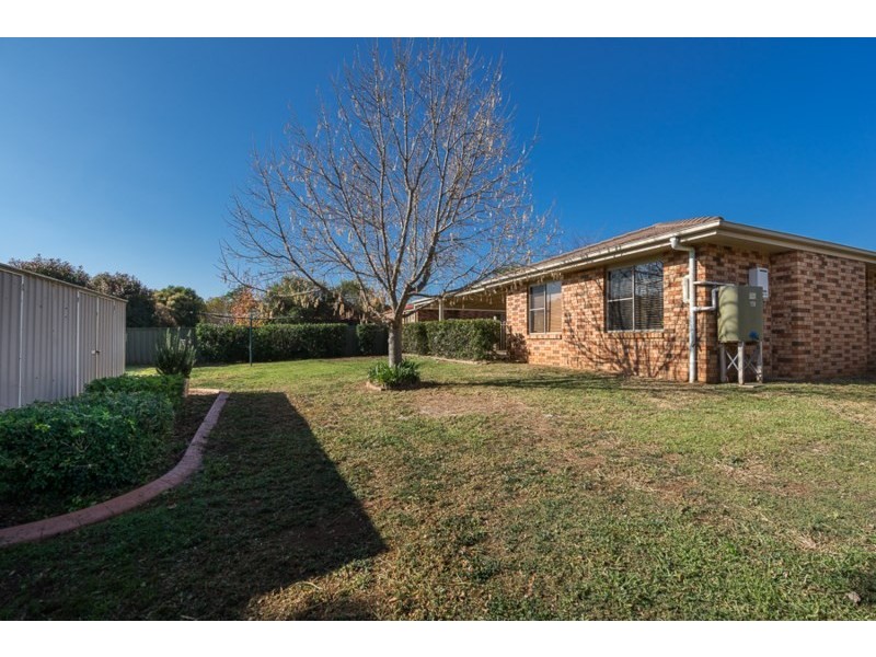 71 Twickenham Drive, Dubbo NSW 2830