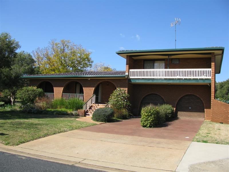 14 Meek Street, Dubbo NSW 2830