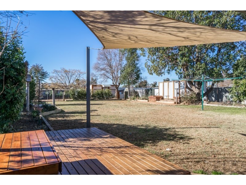 43 Alagalah Street, Narromine NSW 2821