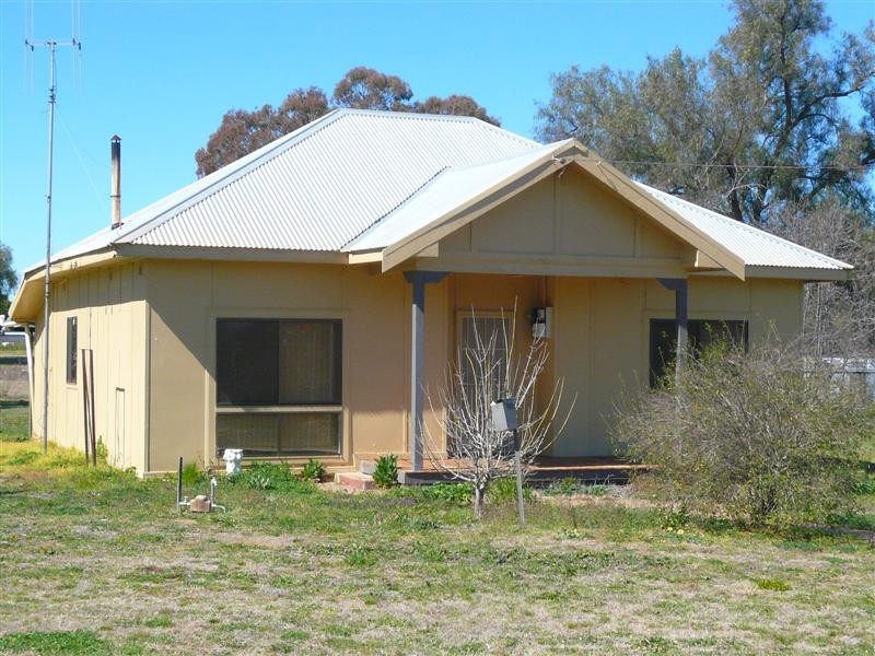 18 River Street, Mendooran NSW 2842