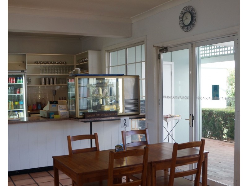 Magnolia Cafe, 73 Wheelers Lane, Dubbo NSW 2830