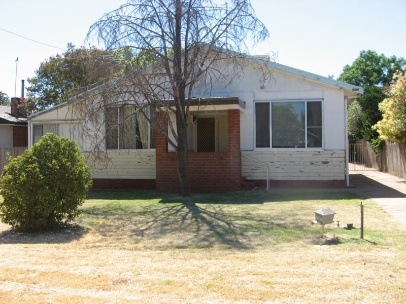 32 Sterling Street, Dubbo NSW 2830