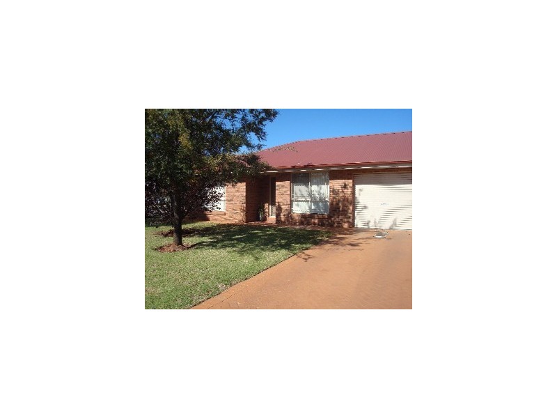 2/63 Gipps Street, Dubbo NSW 2830