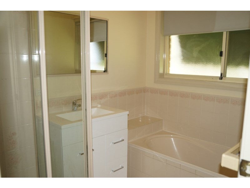 11 Pegasus Place, Dubbo NSW 2830