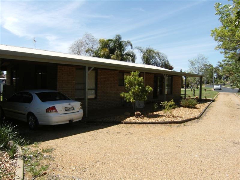 21 Sandringham Place, Dubbo NSW 2830