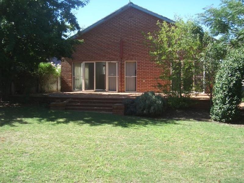 73 Jubilee Street, Dubbo NSW 2830