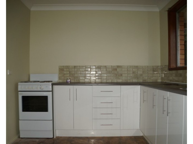 2A Greenway Place, Dubbo NSW 2830