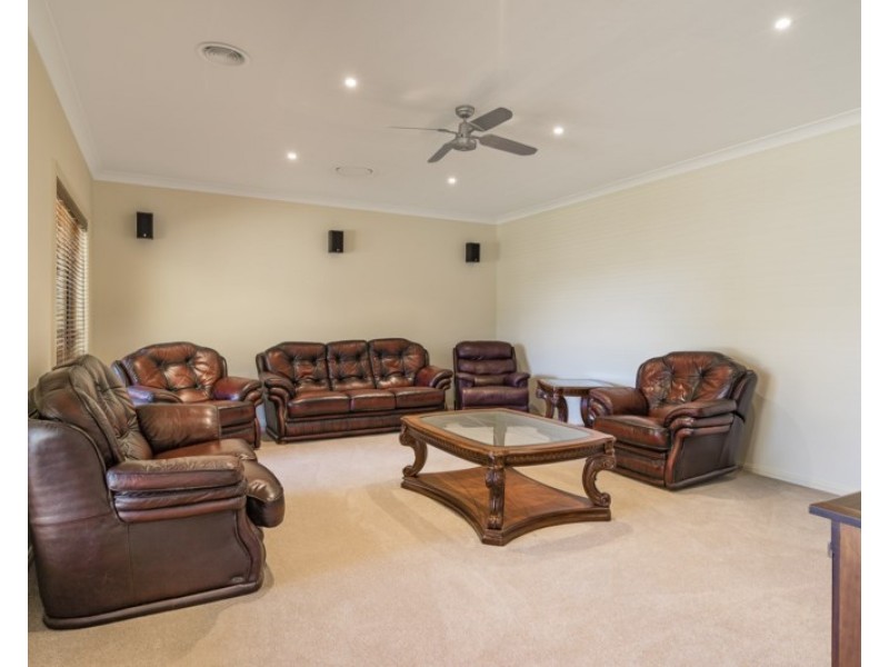 12 Hilton Place, Dubbo NSW 2830