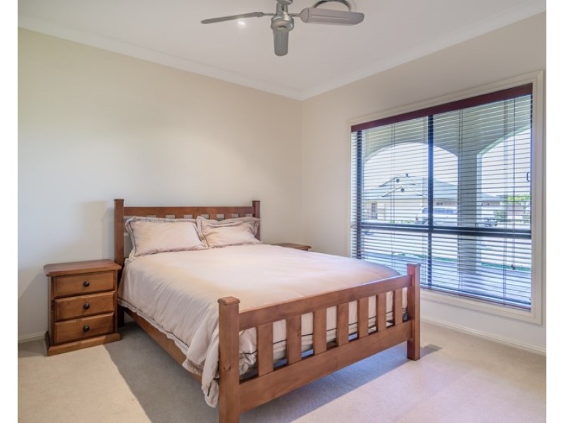 12 Hilton Place, Dubbo NSW 2830