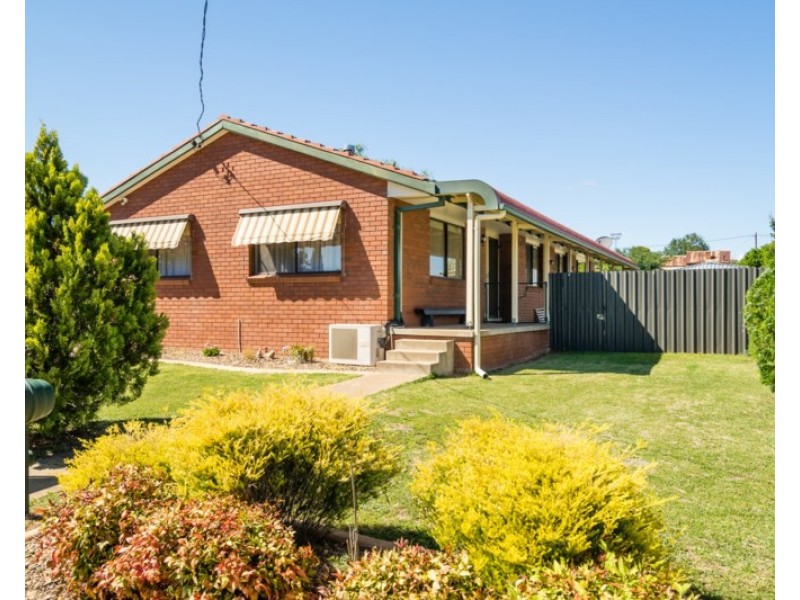 85 Gobolion Street, Wellington NSW 2820