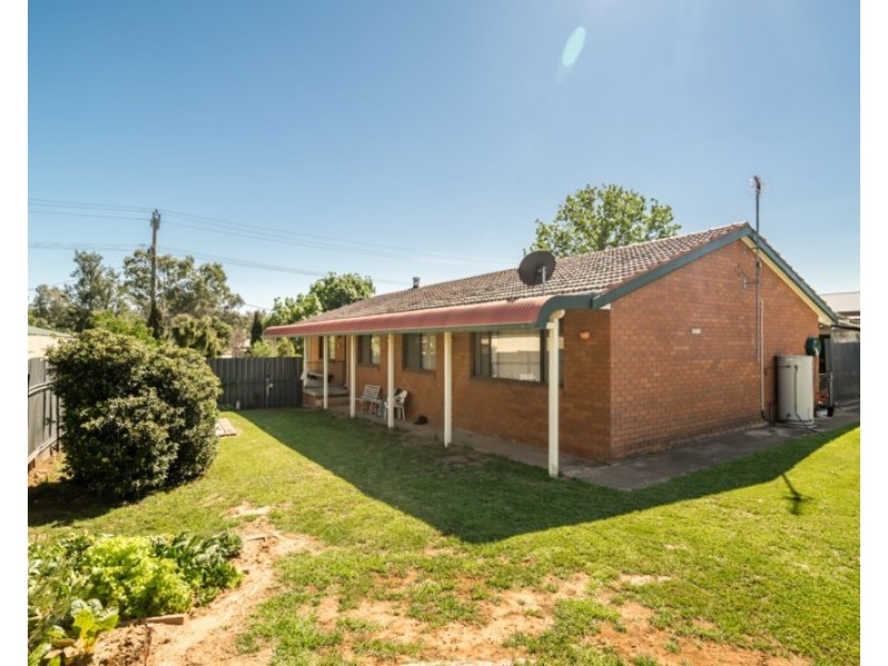 85 Gobolion Street, Wellington NSW 2820