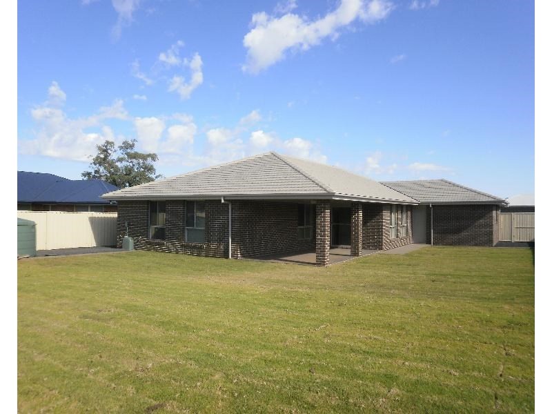 7 Durum Court, Dubbo NSW 2830