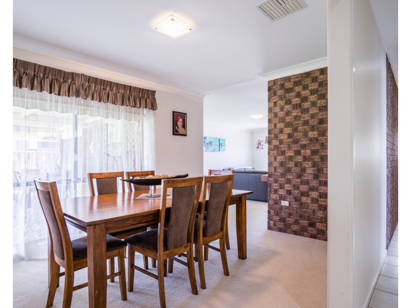 19 Mumford Crescent, Dubbo NSW 2830