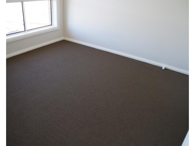 8 Dalbeattie Crescent, Dubbo NSW 2830