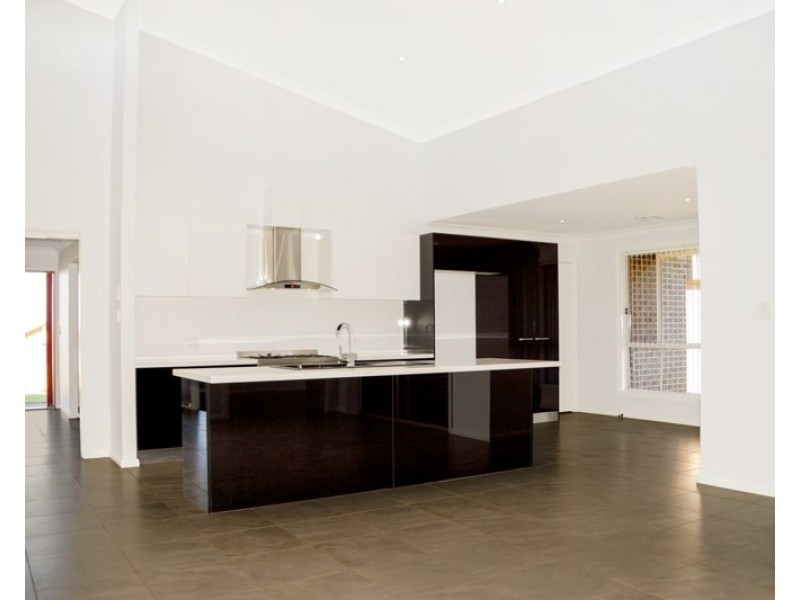 22 Champagne Drive, Dubbo NSW 2830