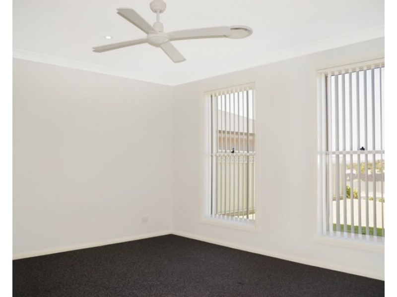 22 Champagne Drive, Dubbo NSW 2830