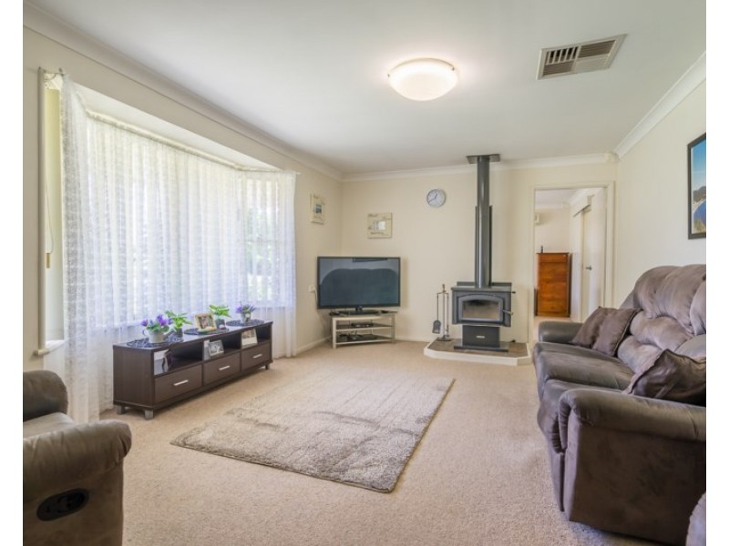 8 Burkitt Court, Dubbo NSW 2830