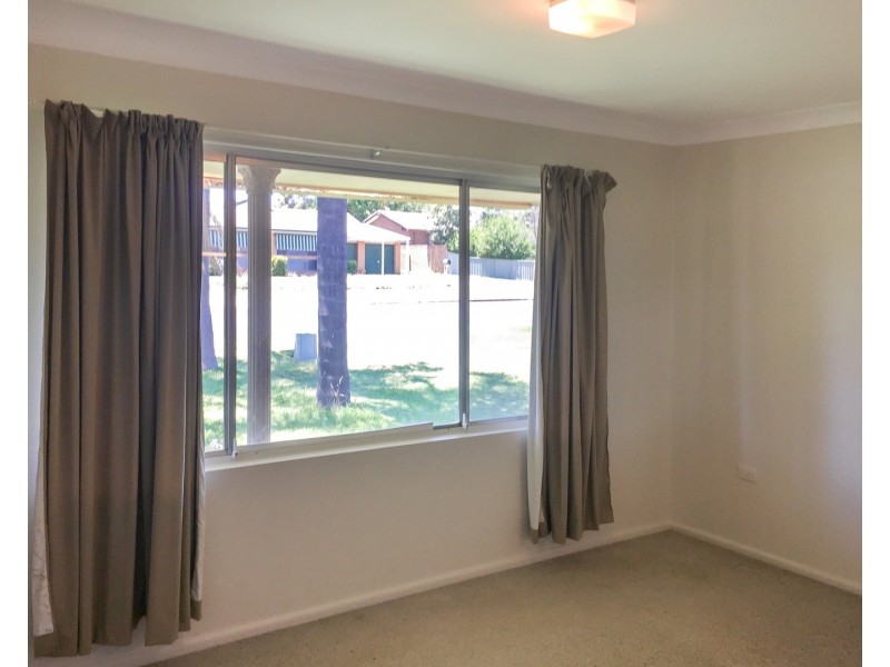 64 Oxley Circle, Dubbo NSW 2830