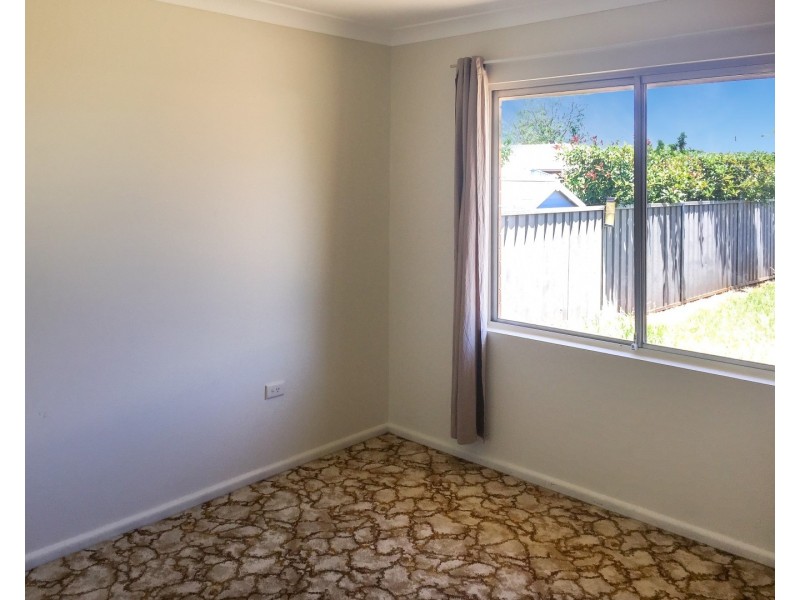 64 Oxley Circle, Dubbo NSW 2830