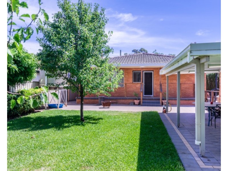 15 Hutchins Avenue, Dubbo NSW 2830