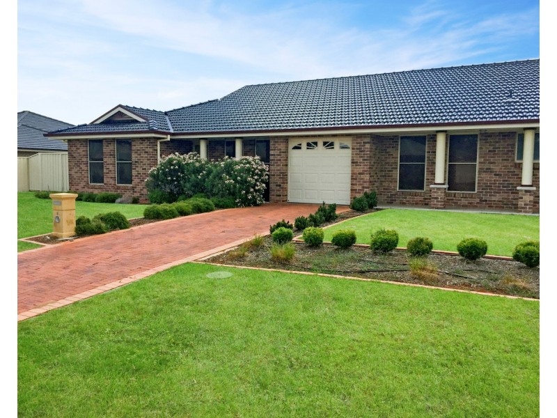 2 Timgarlen Avenue, Dubbo NSW 2830