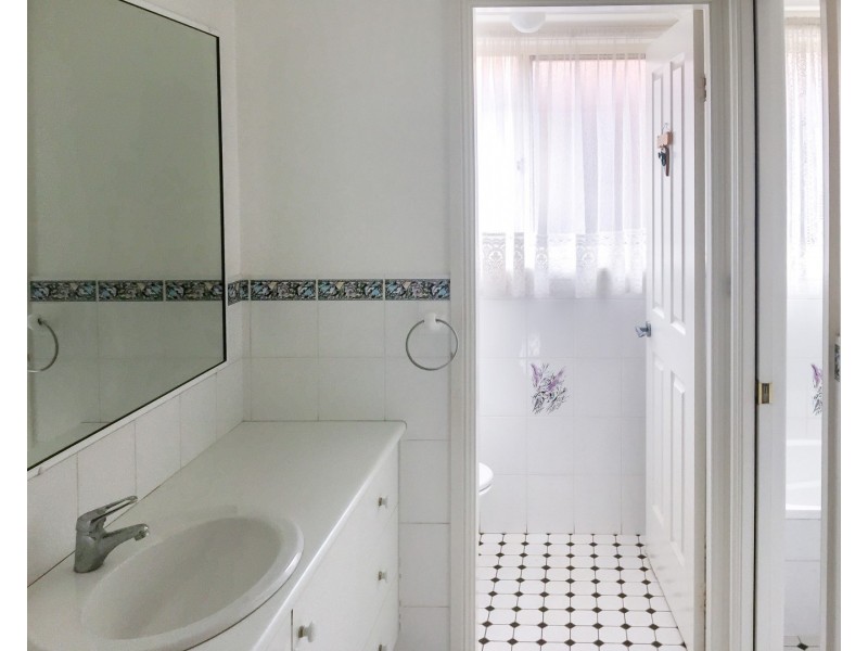 18 Jacqueline Drive, Dubbo NSW 2830