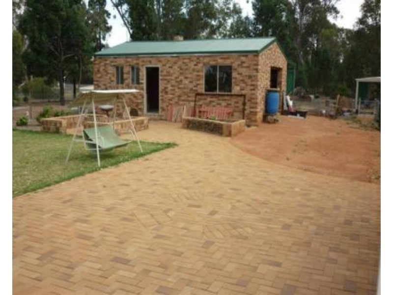 1 Timbara Court, Gilgandra NSW 2827