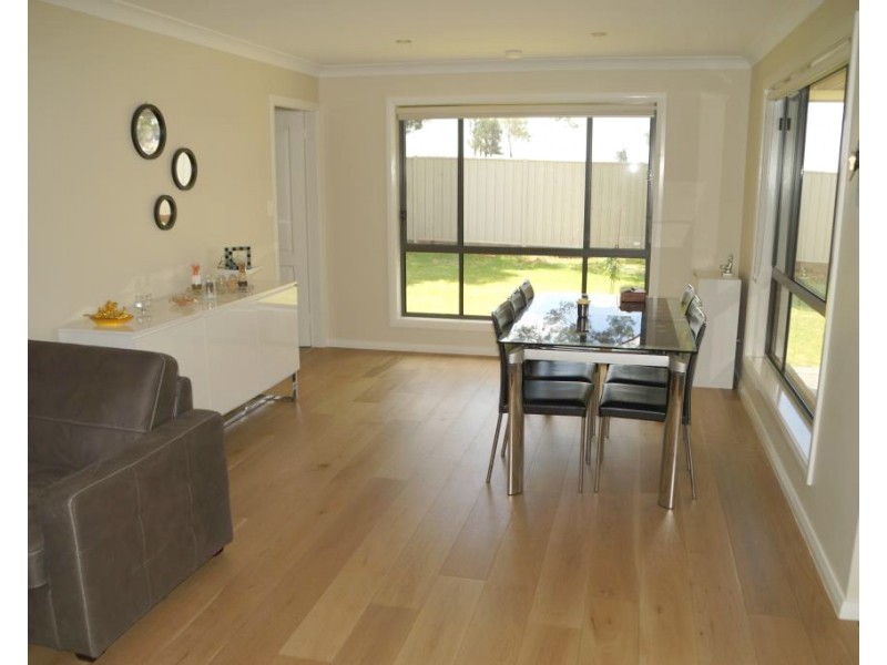49 Champagne Drive, Dubbo NSW 2830