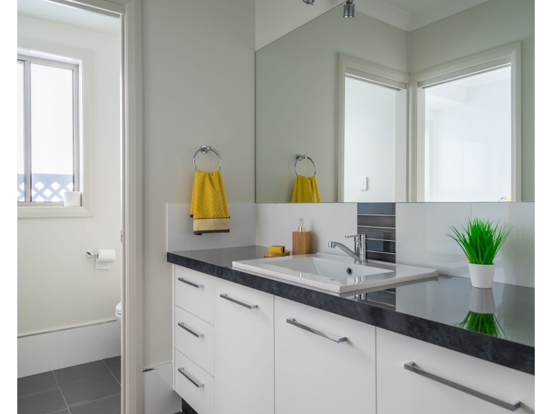 13 Ellenborough Avenue, Dubbo NSW 2830