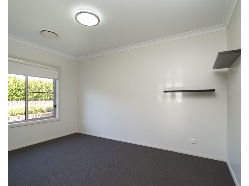 13 Ellenborough Avenue, Dubbo NSW 2830