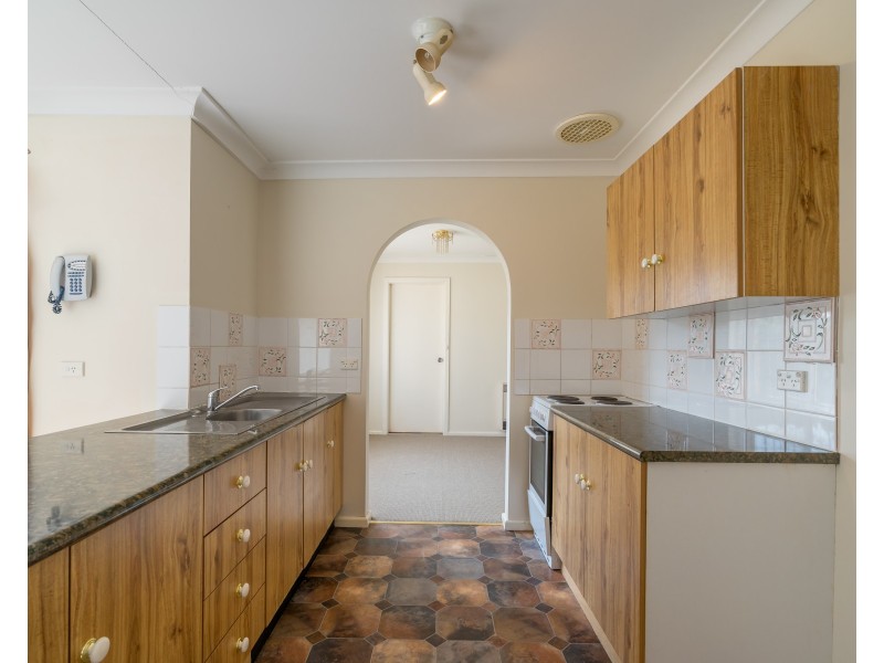 12 Page Avenue, Dubbo NSW 2830