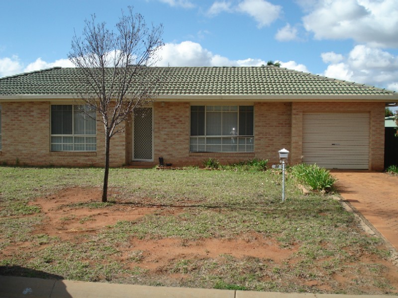 30 Rosella Street, Dubbo NSW 2830