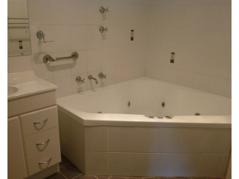 15 Moonah Street, Dubbo NSW 2830