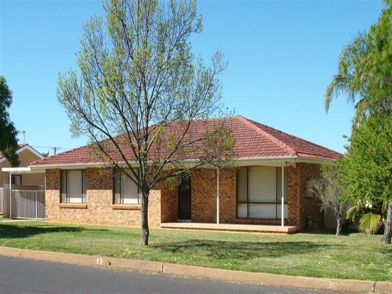 2 Villiers Avenue, Dubbo NSW 2830