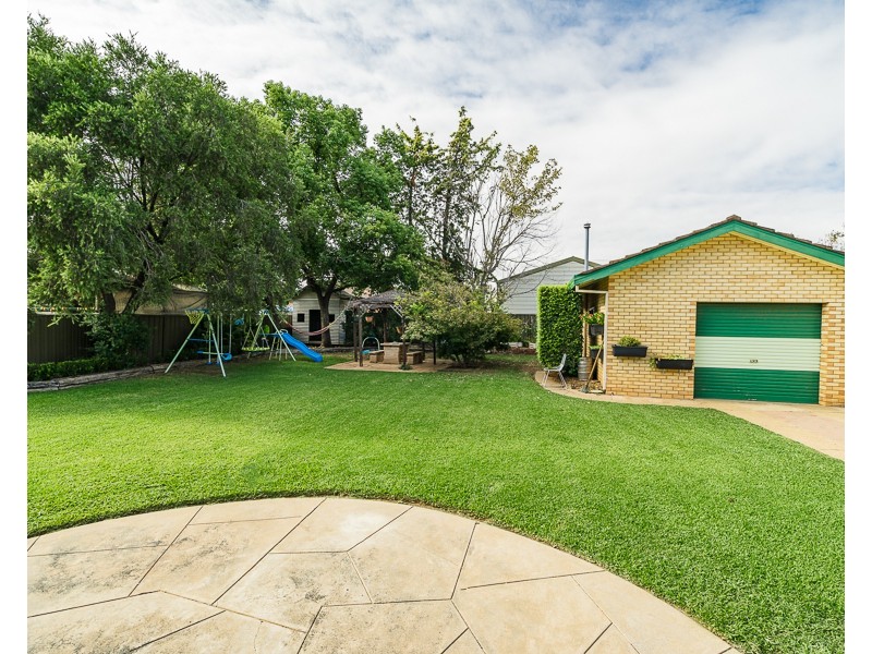 25 Banksia Crescent, Dubbo NSW 2830