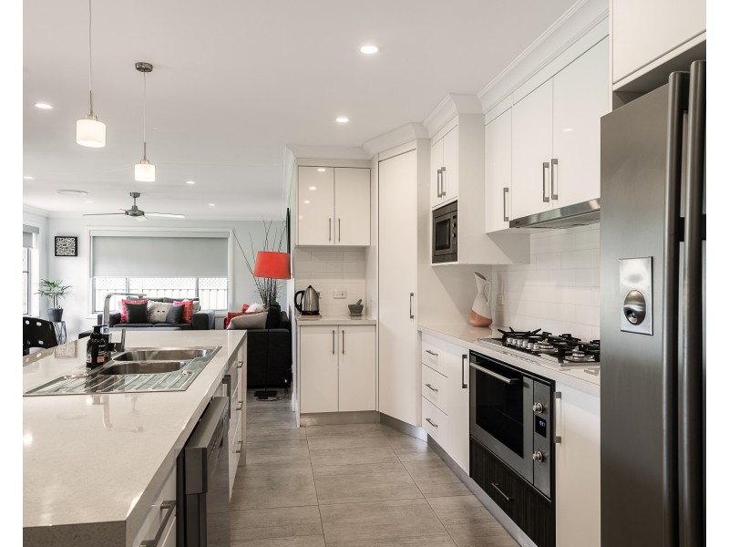 28 Holmwood Drive, Dubbo NSW 2830